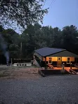 Lake cabin, steps from dock 1