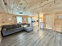 Charming 2 Bedroom Private Cabin Near Bangor