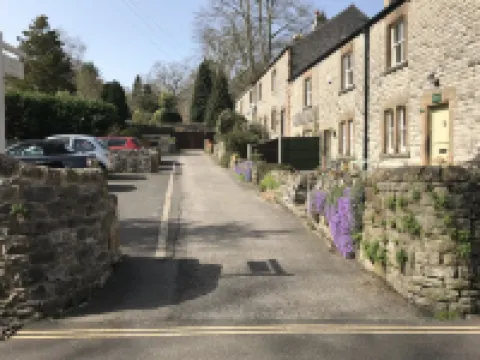 Bakewell One Bedroom Cottage In A Peaceful Location With Parking Space.