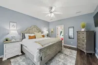 Beautifully decorated residential home just 3 miles to Ft. Rucker Army Base