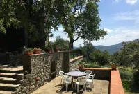 beautiful tuscan villa with pool, ideal for groups