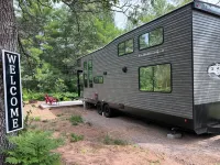 NEW 2024 Timberwolf 2-3 bed destination home on Bike trail in Boulder Junction Hotels in Boulder Junction