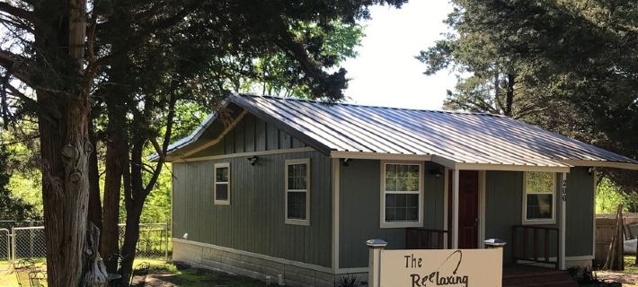 Lake Texoma! Beautiful Cabin with Relaxing atmosphere!sleeps 5 Hotels in Grayson County