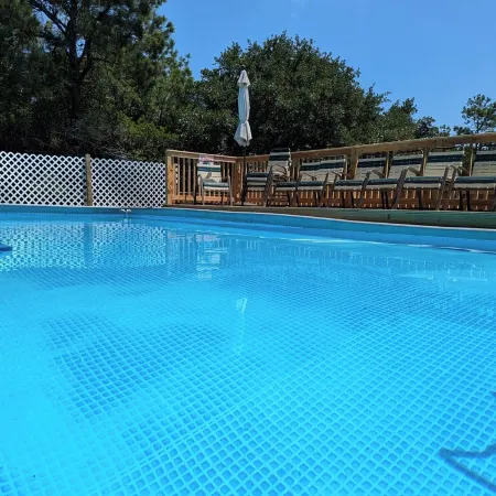 The Salty Seahorse!4x4 beach, private dock, hot tub, pool, Horses. Pet-Friendly