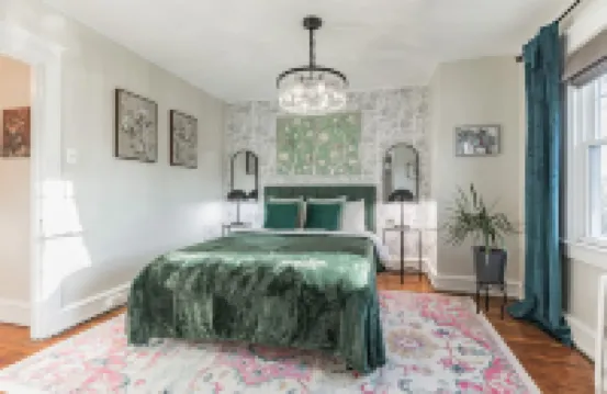 Homey Retreat in Historic Kennett Square!!