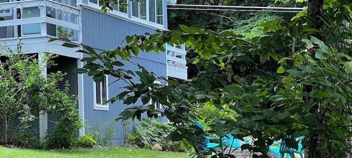 Adventures & Relaxation on Lake Winnipesaukee in New England’s White Mountains Hotele w: Meredith