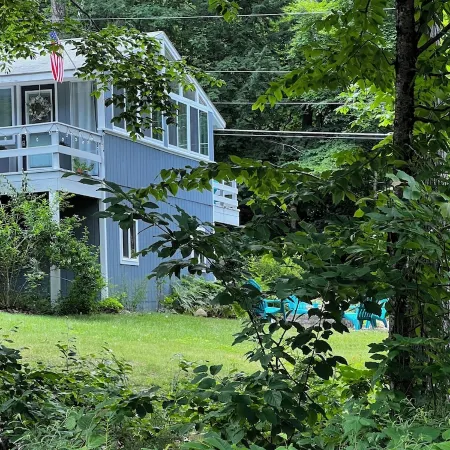 Adventures & Relaxation on Lake Winnipesaukee in New England’s White Mountains