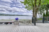 Private Beachfront Home w/ Hot Tub - Walk to Restaurants, Coffee and More!