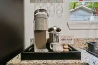 Cozy Cottage: Steps from LSU & Minutes to Downtown