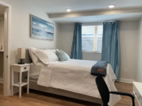 Oasis Luxe Suite—Steps from Mayo Clinic Hospital