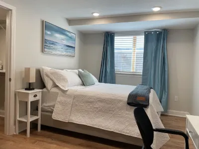 Oasis Luxe Suite—Steps from Mayo Clinic Hospital