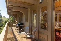 Sun Valley retreat at Lodge II Condos with garage and Resort Amenities Hotels in Sun Valley