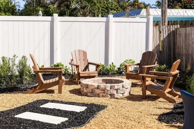 Cozy Remodeled Cottage home close to Beach 심 크릭스 플라자 주변 호텔
