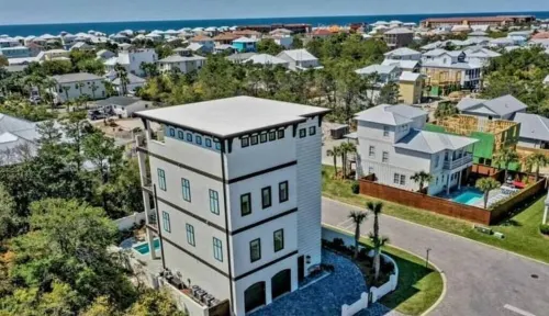 Private Beach! Sleeps 26-Pool- Golf Cart-Elevator-Putting Green - 4-Star