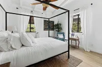 Montecito Cottage - Tuscan Farmhouse, Pool, Views