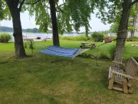 Nice Cozy Lake House, Great Yard. Pet Friendly 60Don't Leave Pet Alone.
