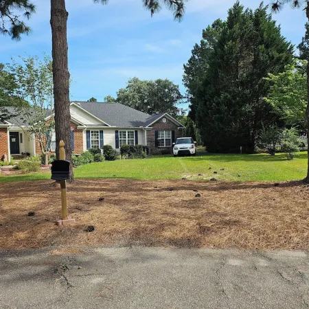 Sam's Place.  Updated Listing!  Relax in the Hot Tub after a Day of Golf!