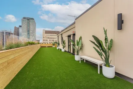 Studio at the Frank in the heart of Downtown. Отели в г. Бирмингем