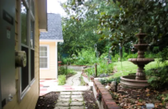 Villas @ Lake Ella: 1br/2queen-1bth-Kitchenette