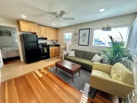 Cozy apartment in wonderful Bend with WiFi, AC