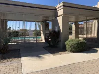 Outdoor Fun & Relaxation: Mini Golf, Pool, Hot tub, EV charger Hotels in Ahwatukee Foothills