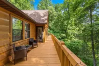 30%Off Mountain Cabin - 2 King Beds, Hot Tub, Game Room, Mini Golf, EV Charger