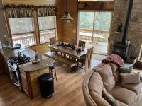 Luxury Cabin Ridge Top View in the Pines 5 queen beds