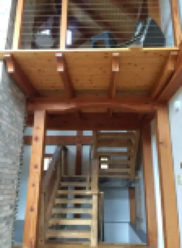 Hiking, incredible mountain views, hot tub, and a chef's kitchen!