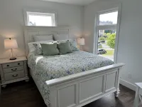 Private Rooftop  BayView&Town2 Lake Michigan Views. Walk to Beach AND Dining! - balcony