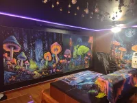 Hot tub, massage chair, massage table for you to just relax. Vachel Lindsay Home 주변 호텔