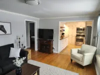 Downtown Sanders Beach Bungalow-