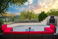 Lone Madrone Winery Guest House