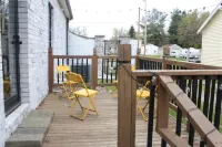 Red Fern Hotel - Eclectic Getaway 2 bedroom Hotels in Ottumwa