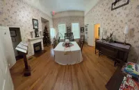 Historic Roberts Home "Night in the Museum" Hotel