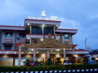 Soeltan Luxe Hotel فنادق في Sukabumi Indah