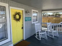 CHARMING BAY HOUSE BUNGALOW - CLOSE TO ALL ROCKPORT ACTIVITIES