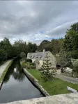 Stunning Canal Side Listed Cottage in the heart of Llangollen Các khách sạn gần Berwyn Railway Station