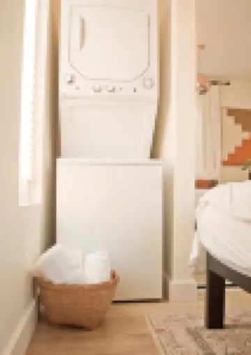 Mediterranean inspired serene Abobe *New Listing*