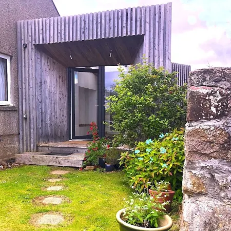 Stunning Highland retreat in peaceful glen near Dornoch