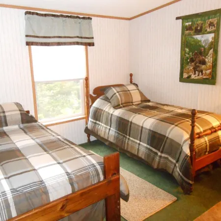 Privacy!! Whole House! 10% Off 7 Nights or More Stay, 15% Off 28 Nights or More