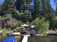 Enjoy Lake Life in Carlin Bay