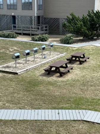 OCEANFRONT@The Lucky Duck- 100% renovated, clean, cozy & well-appointed.