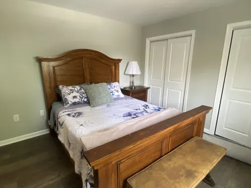 Private Entrance and 3 Car Parking, Pets Welcome