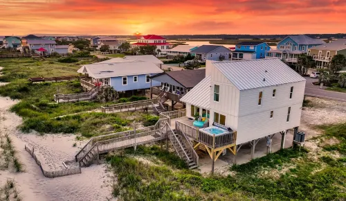 Oceanfront with Hot Tub & Elevator. Views from Every Room! - 4-Star