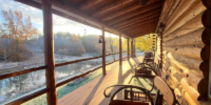 Comfy, Family Friendly, Cabin - Hot Tub, Fishing, Hiking, Wildlife Great Views!