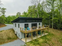 Spirit of the River, Direct River Access, Fire Pit, Fish, Swim, Grill, WiFi!