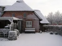 Holidays under thatch in the Stormstadt Husum 4 STARS