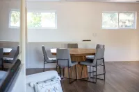 Modern Downtown Getaway - Walk Everywhere - 4つ星