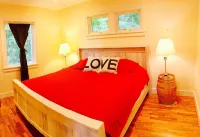 Lake Leelanau Waterfront With Dock and Panoramic Views.  Close to Everything! Hotels in Centerville Township