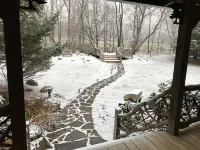 Beautiful Log Cabin with river access to The Watagua. Newly  added Fire Pit
